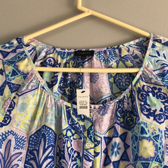 Woman’s Talbots Button Down NWT - Picture 3 of 7